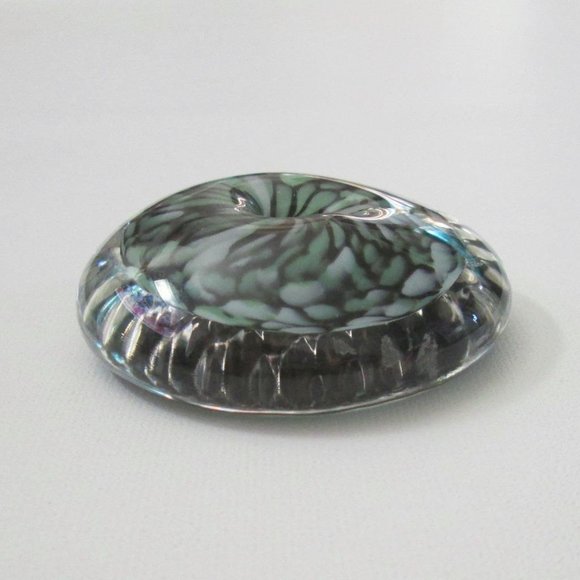 Peter Patterson Art Glass Paperweight Clear Bubbles Green Black Speckled Dome - Picture 6 of 9